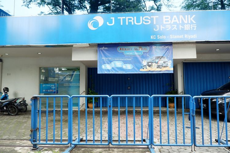 J Trust Bank Sponsori IWO 2026