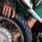 Hindari Kesalahan Saat Memakai Semir Ban Motor