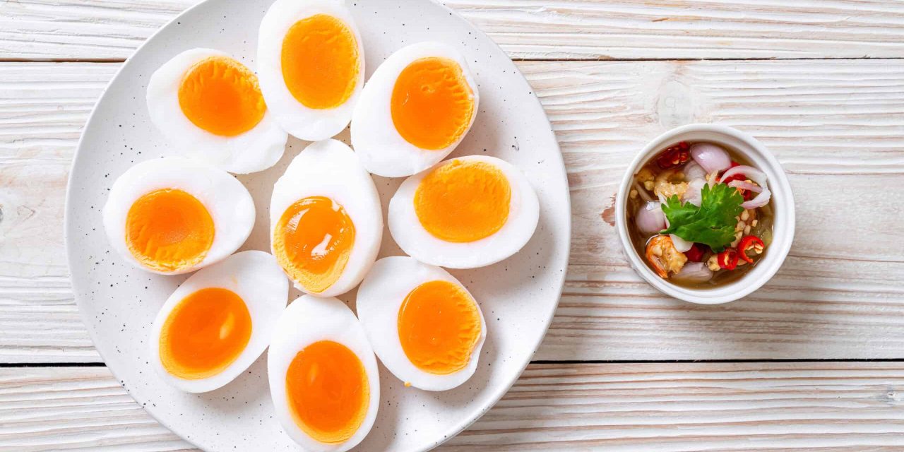 Cara Memasak Telur Ayam Omega Agar Nutrisi Tetap Terjaga