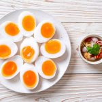 Cara Memasak Telur Ayam Omega Agar Nutrisi Tetap Terjaga