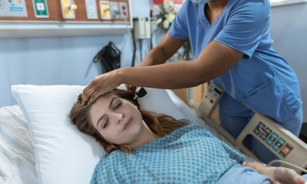 Tugas Dan Tanggung Jawab Perawat Dalam Merawat Pasien