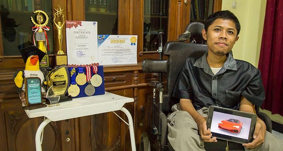 Kisah Inspiratif Pengguna Kursi Roda Yang Berprestasi
