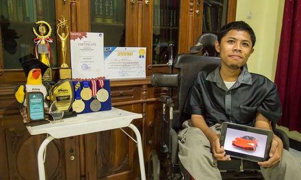 Kisah Inspiratif Pengguna Kursi Roda Yang Berprestasi