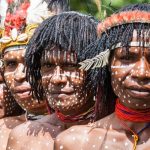 Suku Papua Dan Kekayaan Seni Tradisional Yang Jarang Diketahui