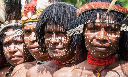 Suku Papua Dan Kekayaan Seni Tradisional Yang Jarang Diketahui