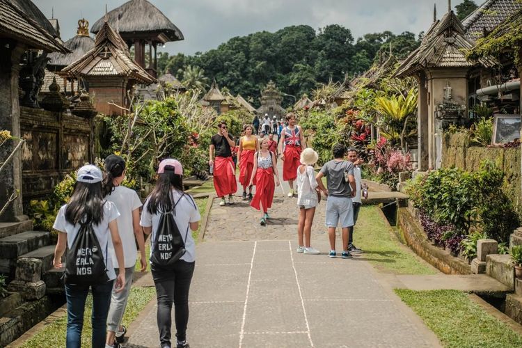 Turis Asing Membanjiri Indonesia, Destinasi Yang Paling Diburu?