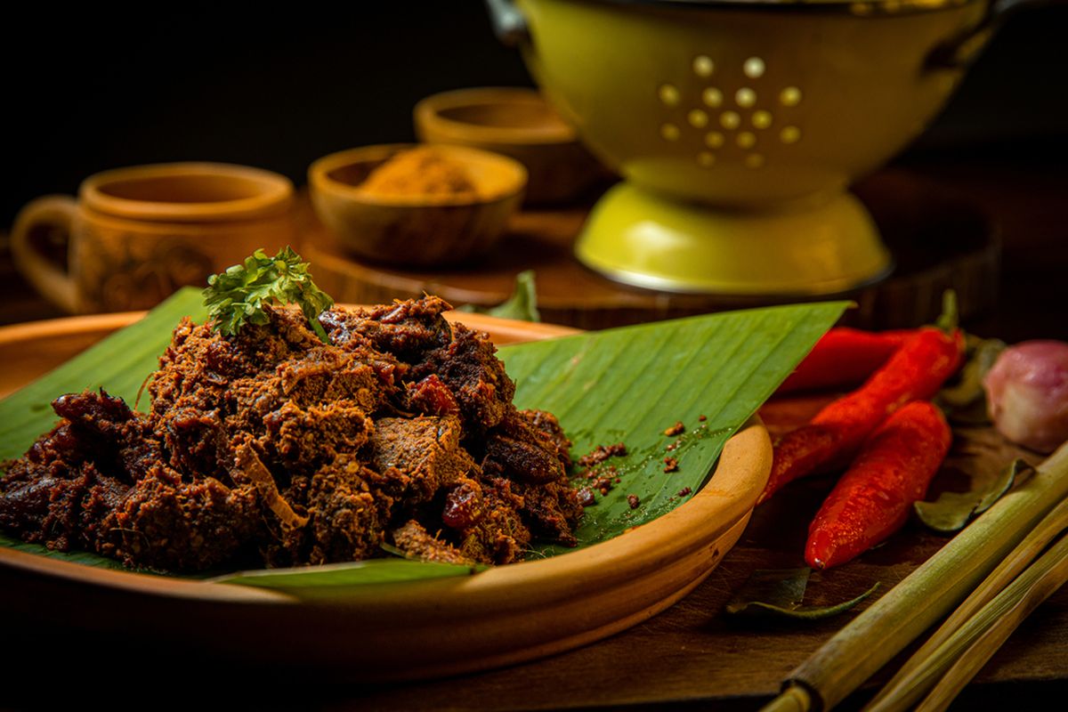 Rendang VS Makanan Khas Padang Lainnya: Yang Paling Populer