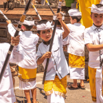 Cara Membiasakan Anak Mengenal Budaya Lokal Sejak Usia Dini