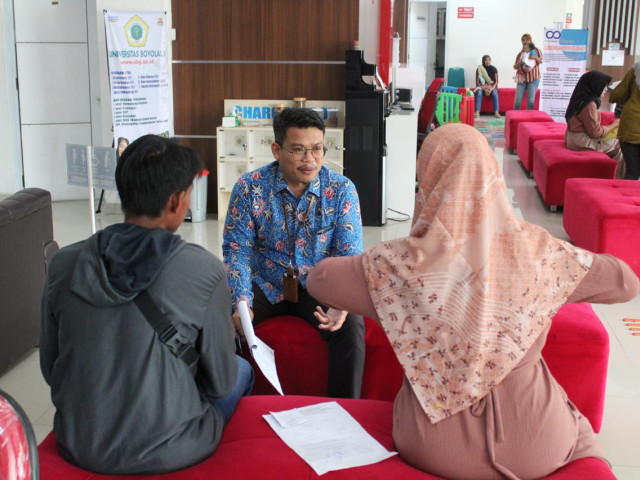 Keluhan Masyarakat Terhadap Pelayanan Publik Adanya Respons